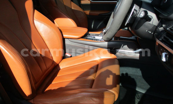 Nunua Ilio tumika BMW X6 M Fedha Gari ndani ya Beitbridge nchini Matabeleland Kusini Nunua Ilio tumika BMW X6 M Fedha Gari ndani ya Beitbridge nchini Matabeleland Kusini