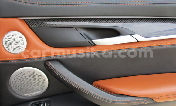 Nunua Ilio tumika BMW X6 M Fedha Gari ndani ya Beitbridge nchini Matabeleland Kusini Nunua Ilio tumika BMW X6 M Fedha Gari ndani ya Beitbridge nchini Matabeleland Kusini