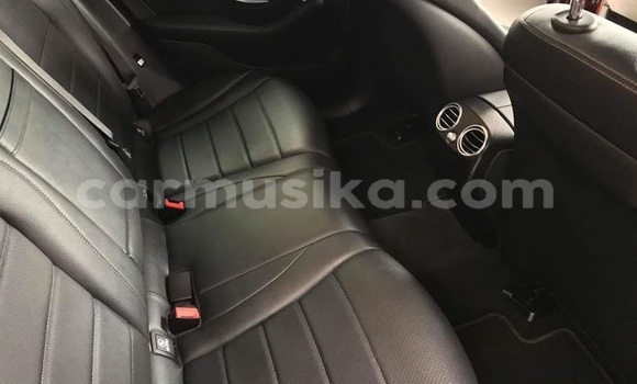 Acheter Occasion Voiture Mercedes‒Benz GLC Rouge à Beitbridge, Matabeleland South Acheter Occasion Voiture Mercedes‒Benz GLC Rouge à Beitbridge, Matabeleland South