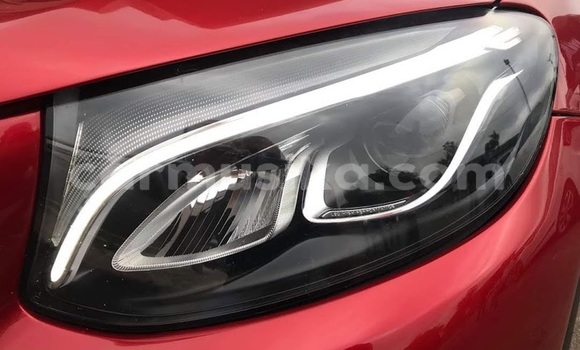 Acheter Occasion Voiture Mercedes‒Benz GLC Rouge à Beitbridge, Matabeleland South Acheter Occasion Voiture Mercedes‒Benz GLC Rouge à Beitbridge, Matabeleland South