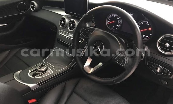 Acheter Occasion Voiture Mercedes‒Benz GLC Rouge à Beitbridge, Matabeleland South Acheter Occasion Voiture Mercedes‒Benz GLC Rouge à Beitbridge, Matabeleland South