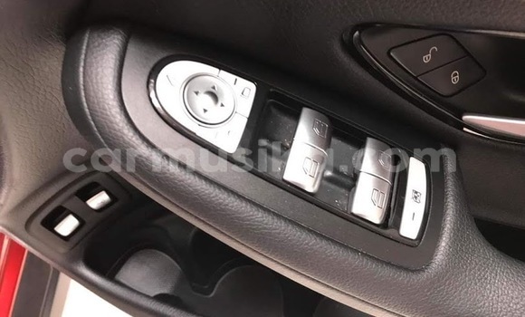 Acheter Occasion Voiture Mercedes‒Benz GLC Rouge à Beitbridge, Matabeleland South Acheter Occasion Voiture Mercedes‒Benz GLC Rouge à Beitbridge, Matabeleland South