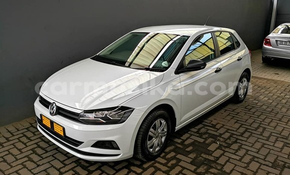 Acheter Occasion Voiture Volkswagen Polo Blanc à Beitbridge, Matabeleland South Acheter Occasion Voiture Volkswagen Polo Blanc à Beitbridge, Matabeleland South