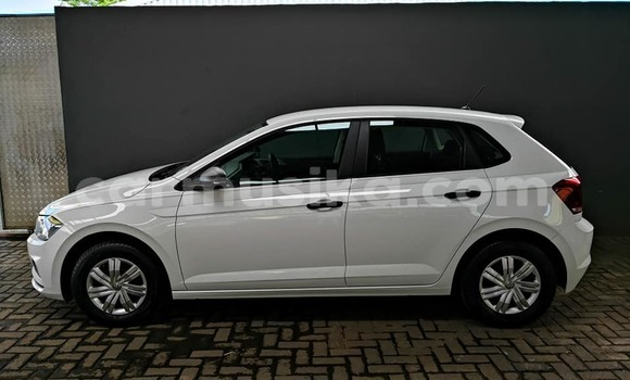 Acheter Occasion Voiture Volkswagen Polo Blanc à Beitbridge, Matabeleland South Acheter Occasion Voiture Volkswagen Polo Blanc à Beitbridge, Matabeleland South