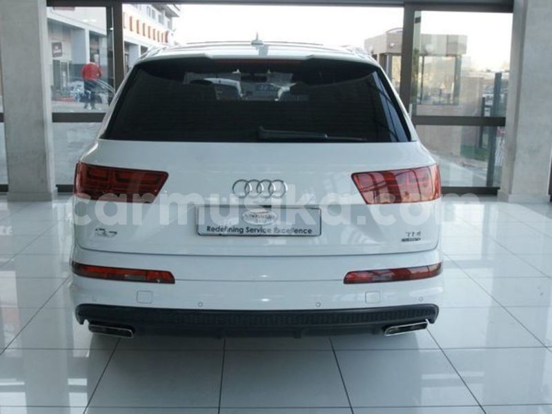 Big with watermark audi q7 matabeleland south beitbridge 10000