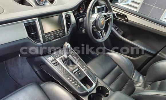 Acheter Occasion Voiture Porsche Macan Blanc à Beitbridge, Matabeleland South Acheter Occasion Voiture Porsche Macan Blanc à Beitbridge, Matabeleland South