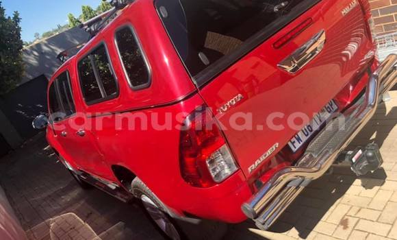 Buy Used Toyota Hilux Red Car in Beitbridge in Matabeleland South Buy Used Toyota Hilux Red Car in Beitbridge in Matabeleland South