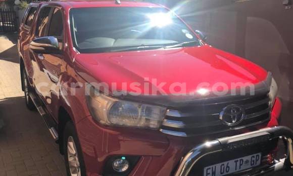 Buy Used Toyota Hilux Red Car in Beitbridge in Matabeleland South Buy Used Toyota Hilux Red Car in Beitbridge in Matabeleland South