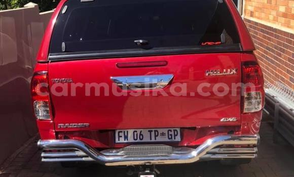 Buy Used Toyota Hilux Red Car in Beitbridge in Matabeleland South Buy Used Toyota Hilux Red Car in Beitbridge in Matabeleland South