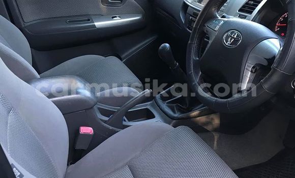 Acheter Occasion Voiture Toyota Hilux Blanc à Beitbridge, Matabeleland South Acheter Occasion Voiture Toyota Hilux Blanc à Beitbridge, Matabeleland South