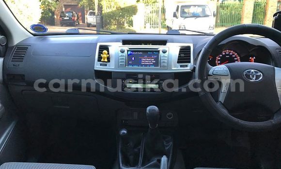 Acheter Occasion Voiture Toyota Hilux Blanc à Beitbridge, Matabeleland South Acheter Occasion Voiture Toyota Hilux Blanc à Beitbridge, Matabeleland South