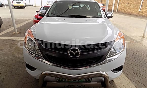 Acheter Occasion Voiture Mazda BT-50 Blanc à Beitbridge, Matabeleland South Acheter Occasion Voiture Mazda BT-50 Blanc à Beitbridge, Matabeleland South
