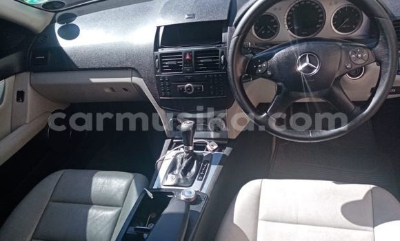Tenga Tsaru Mercedes‒Benz C–Class Chena Mota in Beitbridge in Matabeleland South Tenga Tsaru Mercedes‒Benz C–Class Chena Mota in Beitbridge in Matabeleland South
