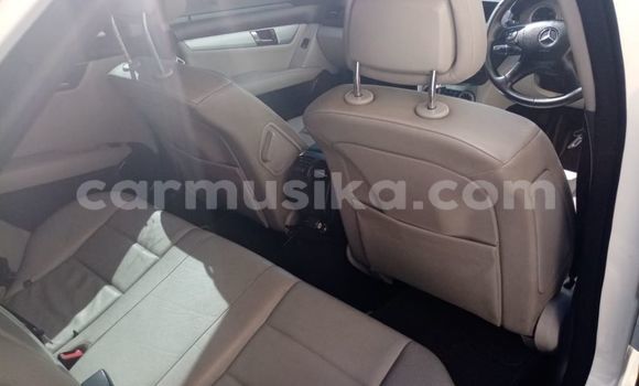 Tenga Tsaru Mercedes‒Benz C–Class Chena Mota in Beitbridge in Matabeleland South Tenga Tsaru Mercedes‒Benz C–Class Chena Mota in Beitbridge in Matabeleland South