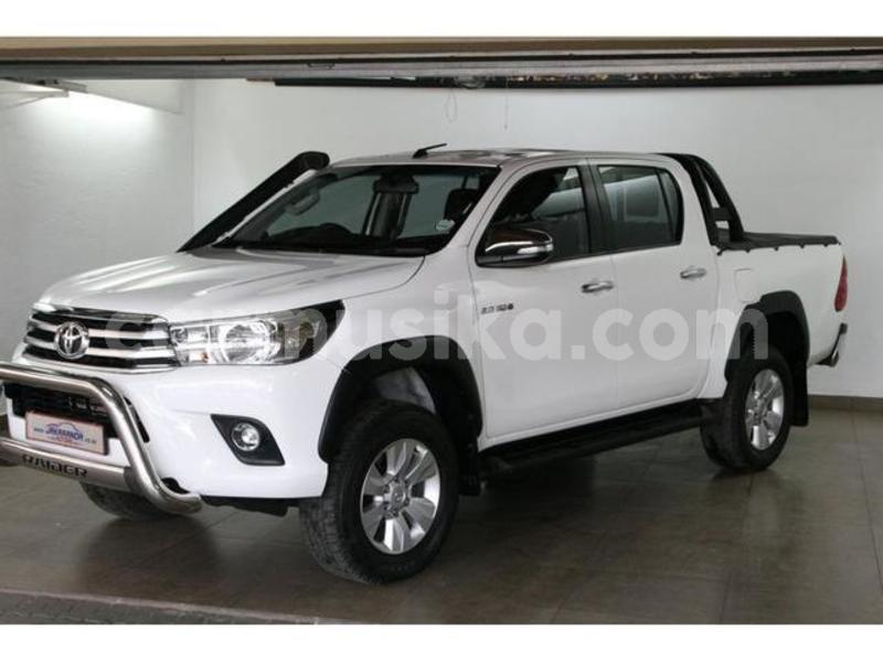 Big with watermark toyota hilux matabeleland south beitbridge 10023