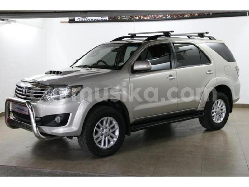 Big with watermark toyota fortuner matabeleland south beitbridge 10025