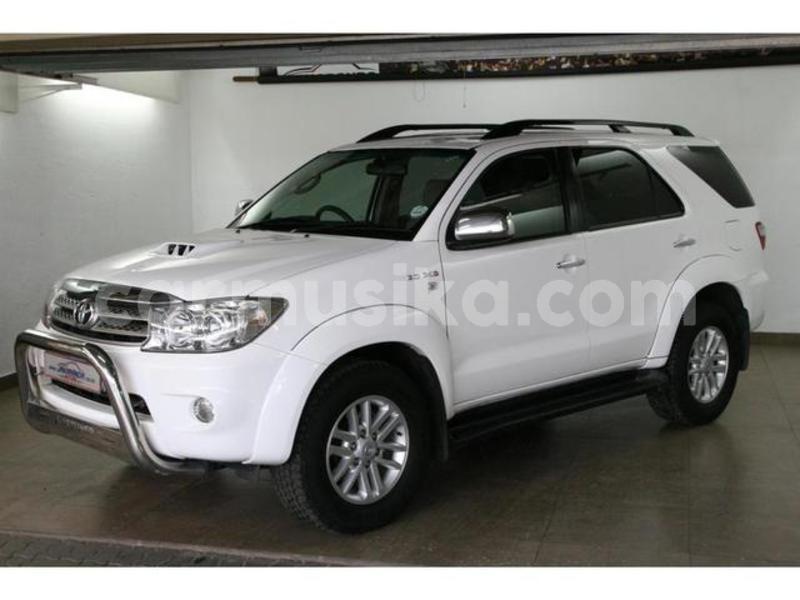 Big with watermark toyota fortuner matabeleland south beitbridge 10027