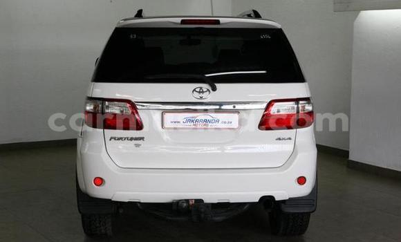 Buy Used Toyota Fortuner White Car in Beitbridge in Matabeleland South Buy Used Toyota Fortuner White Car in Beitbridge in Matabeleland South