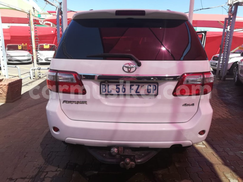 Big with watermark toyota fortuner matabeleland south beitbridge 10039