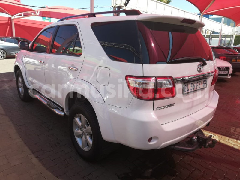 Big with watermark toyota fortuner matabeleland south beitbridge 10039