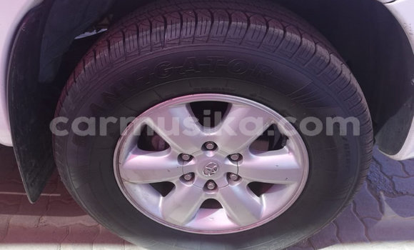 Acheter Occasion Voiture Toyota Fortuner Blanc à Beitbridge, Matabeleland South Acheter Occasion Voiture Toyota Fortuner Blanc à Beitbridge, Matabeleland South