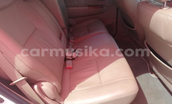 Acheter Occasion Voiture Toyota Fortuner Blanc à Beitbridge, Matabeleland South Acheter Occasion Voiture Toyota Fortuner Blanc à Beitbridge, Matabeleland South