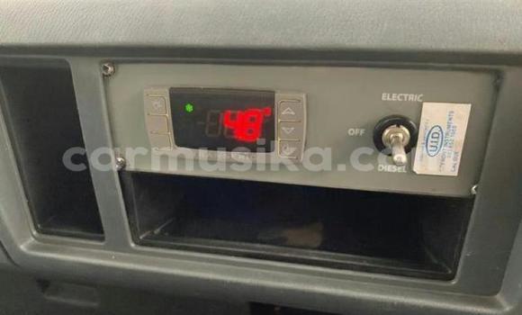 Acheter Occasion Utilitaire Nissan UD Blanc à Beitbridge, Matabeleland South Acheter Occasion Utilitaire Nissan UD Blanc à Beitbridge, Matabeleland South