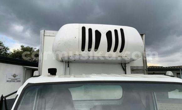 Acheter Occasion Utilitaire Nissan UD Blanc à Beitbridge, Matabeleland South Acheter Occasion Utilitaire Nissan UD Blanc à Beitbridge, Matabeleland South