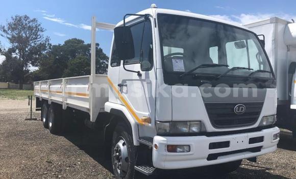 Acheter Occasion Utilitaire Nissan UD Blanc à Beitbridge, Matabeleland South Acheter Occasion Utilitaire Nissan UD Blanc à Beitbridge, Matabeleland South