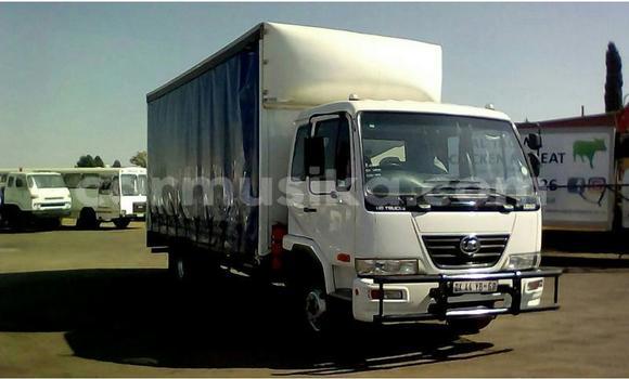 Acheter Occasion Utilitaire Nissan UD Autre à Beitbridge, Matabeleland South Acheter Occasion Utilitaire Nissan UD Autre à Beitbridge, Matabeleland South