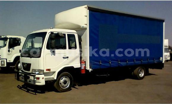 Acheter Occasion Utilitaire Nissan UD Autre à Beitbridge, Matabeleland South Acheter Occasion Utilitaire Nissan UD Autre à Beitbridge, Matabeleland South
