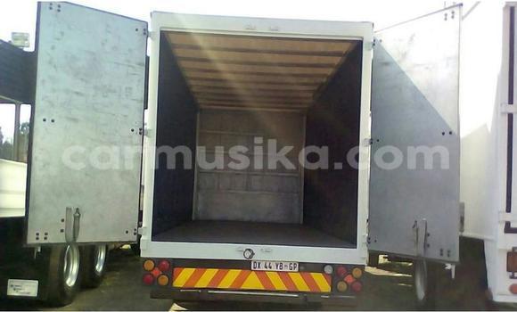 Acheter Occasion Utilitaire Nissan UD Autre à Beitbridge, Matabeleland South Acheter Occasion Utilitaire Nissan UD Autre à Beitbridge, Matabeleland South