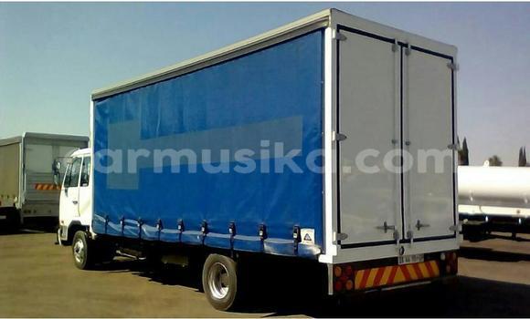 Acheter Occasion Utilitaire Nissan UD Autre à Beitbridge, Matabeleland South Acheter Occasion Utilitaire Nissan UD Autre à Beitbridge, Matabeleland South