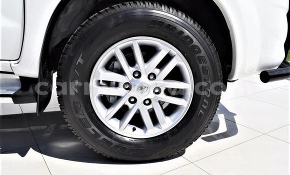 Acheter Occasion Voiture Toyota Hilux Blanc à Beitbridge, Matabeleland South Acheter Occasion Voiture Toyota Hilux Blanc à Beitbridge, Matabeleland South