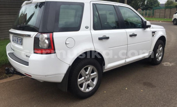 Acheter Occasion Voiture Land Rover Range Rover Blanc à Beitbridge, Matabeleland South Acheter Occasion Voiture Land Rover Range Rover Blanc à Beitbridge, Matabeleland South