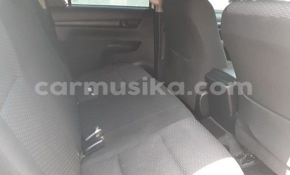 Acheter Occasion Voiture Toyota Hilux Blanc à Beitbridge, Matabeleland South Acheter Occasion Voiture Toyota Hilux Blanc à Beitbridge, Matabeleland South