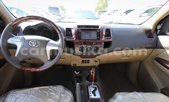 Acheter Import Voiture Toyota Fortuner Autre à Import - Dubai, Harare Acheter Import Voiture Toyota Fortuner Autre à Import - Dubai, Harare