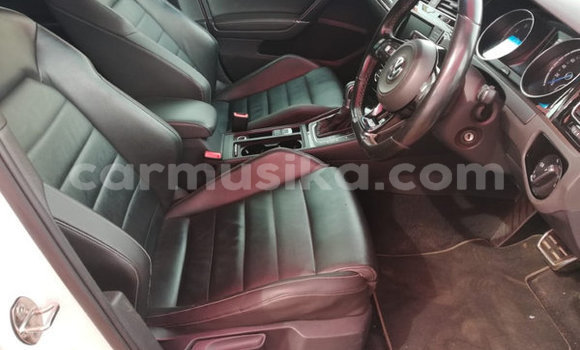 Tenga Tsaru Volkswagen Golf R Zvimwe Mota in Beitbridge in Matabeleland South Tenga Tsaru Volkswagen Golf R Zvimwe Mota in Beitbridge in Matabeleland South