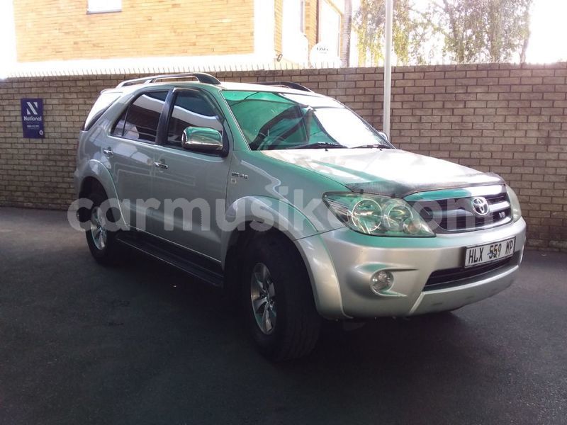 Big with watermark toyota fortuner matabeleland south beitbridge 10071