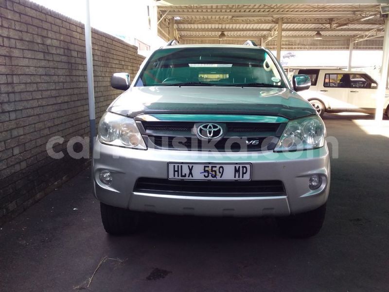 Big with watermark toyota fortuner matabeleland south beitbridge 10071