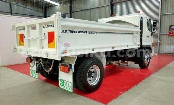 Buy Used Hino Ranger White Truck in Beitbridge in Matabeleland South Buy Used Hino Ranger White Truck in Beitbridge in Matabeleland South