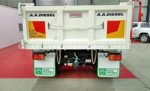 Buy Used Hino Ranger White Truck in Beitbridge in Matabeleland South Buy Used Hino Ranger White Truck in Beitbridge in Matabeleland South