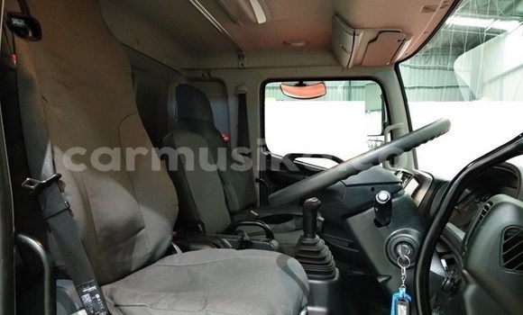 Buy Used Hino Ranger White Truck in Beitbridge in Matabeleland South Buy Used Hino Ranger White Truck in Beitbridge in Matabeleland South