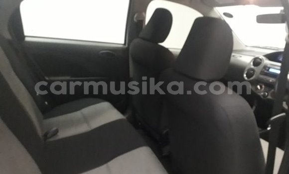 Buy Used Toyota Etios Silver Car in Beitbridge in Matabeleland South Buy Used Toyota Etios Silver Car in Beitbridge in Matabeleland South