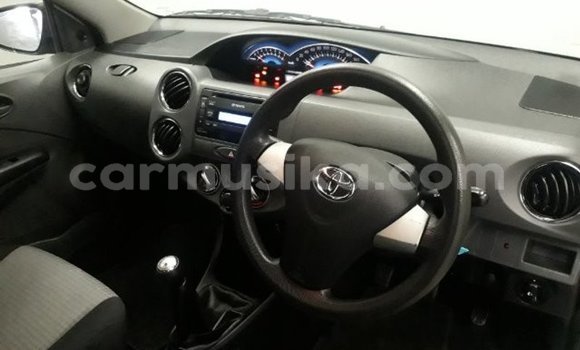 Buy Used Toyota Etios Silver Car in Beitbridge in Matabeleland South Buy Used Toyota Etios Silver Car in Beitbridge in Matabeleland South
