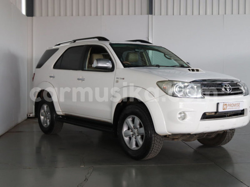 Big with watermark toyota fortuner matabeleland south beitbridge 10077