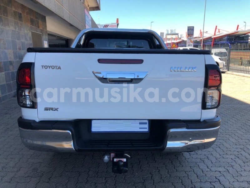 Big with watermark toyota hilux matabeleland south beitbridge 10082