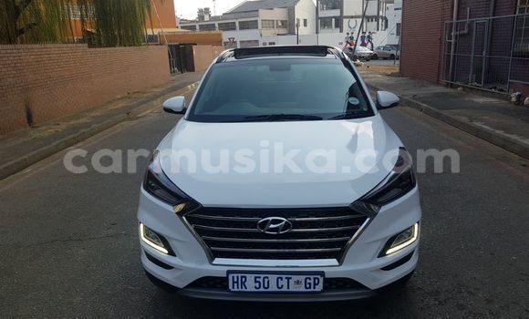 Acheter Occasion Voiture Hyundai Tucson Blanc à Beitbridge, Matabeleland South Acheter Occasion Voiture Hyundai Tucson Blanc à Beitbridge, Matabeleland South