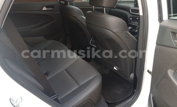 Acheter Occasion Voiture Hyundai Tucson Blanc à Beitbridge, Matabeleland South Acheter Occasion Voiture Hyundai Tucson Blanc à Beitbridge, Matabeleland South