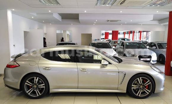 Acheter Occasion Voiture Porsche Panamera Autre à Beitbridge, Matabeleland South Acheter Occasion Voiture Porsche Panamera Autre à Beitbridge, Matabeleland South